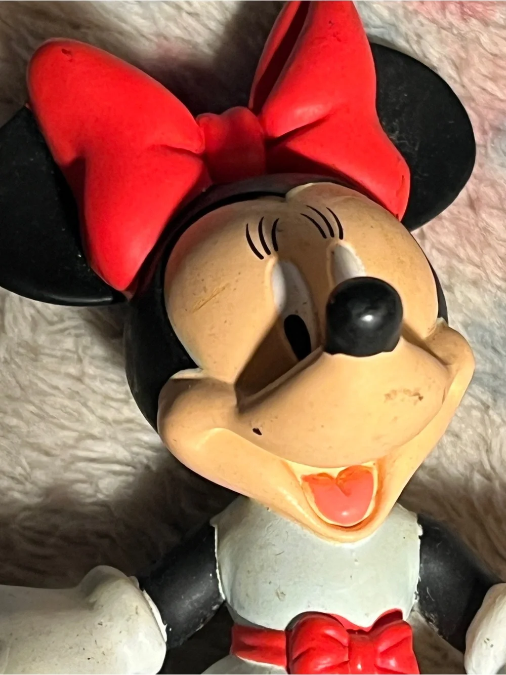 Vintage Disney Minnie Mouse PVC Figure White Dress Red Bow Applause China